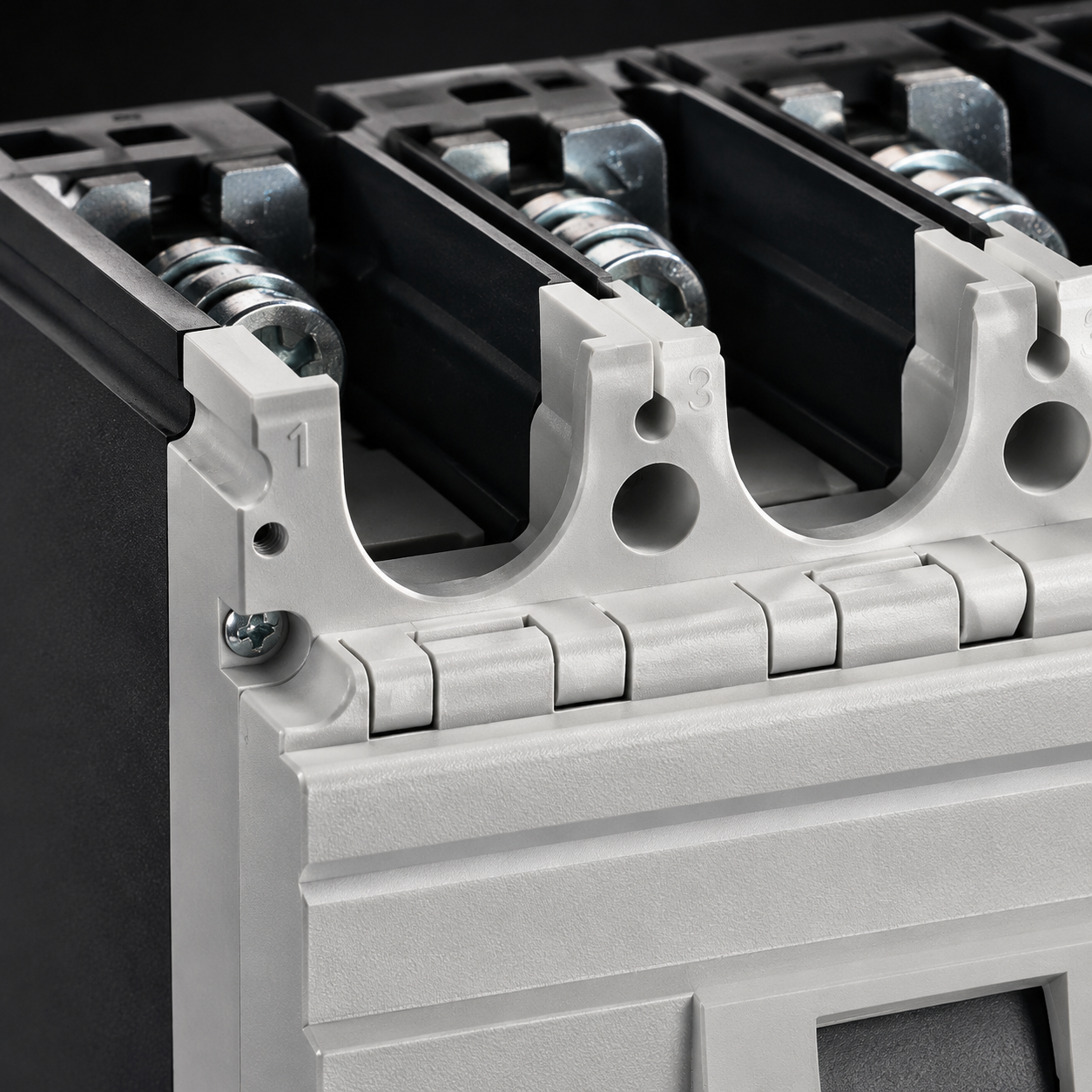 NM8N high voltage (HV) series plastic case circuit breaker - 5