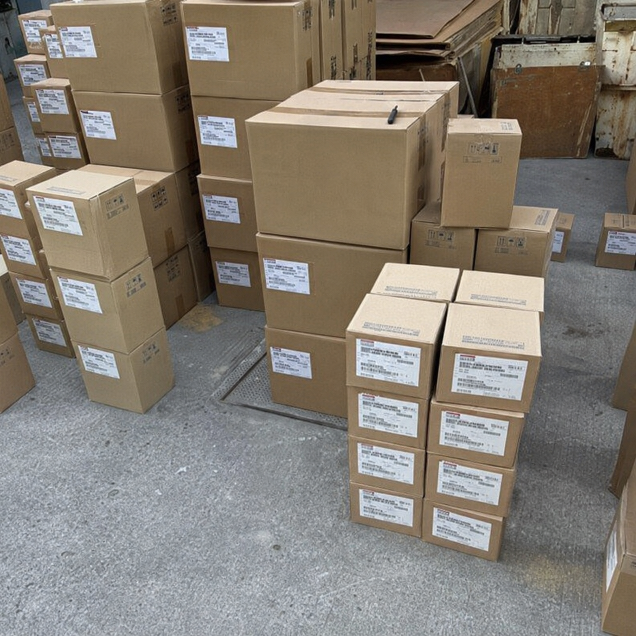 Inverter Yaskawa Seri CIMR-BAA V1000/VT2A0001 - 3