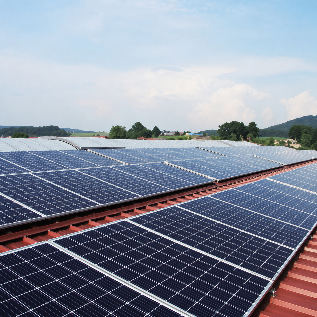 Instalasi Panel Surya, Proyek Pembangkitan Energi Listrik, Sistem Pembangkit Listrik Tenaga Surya (PLTS) Komersial dan Industri