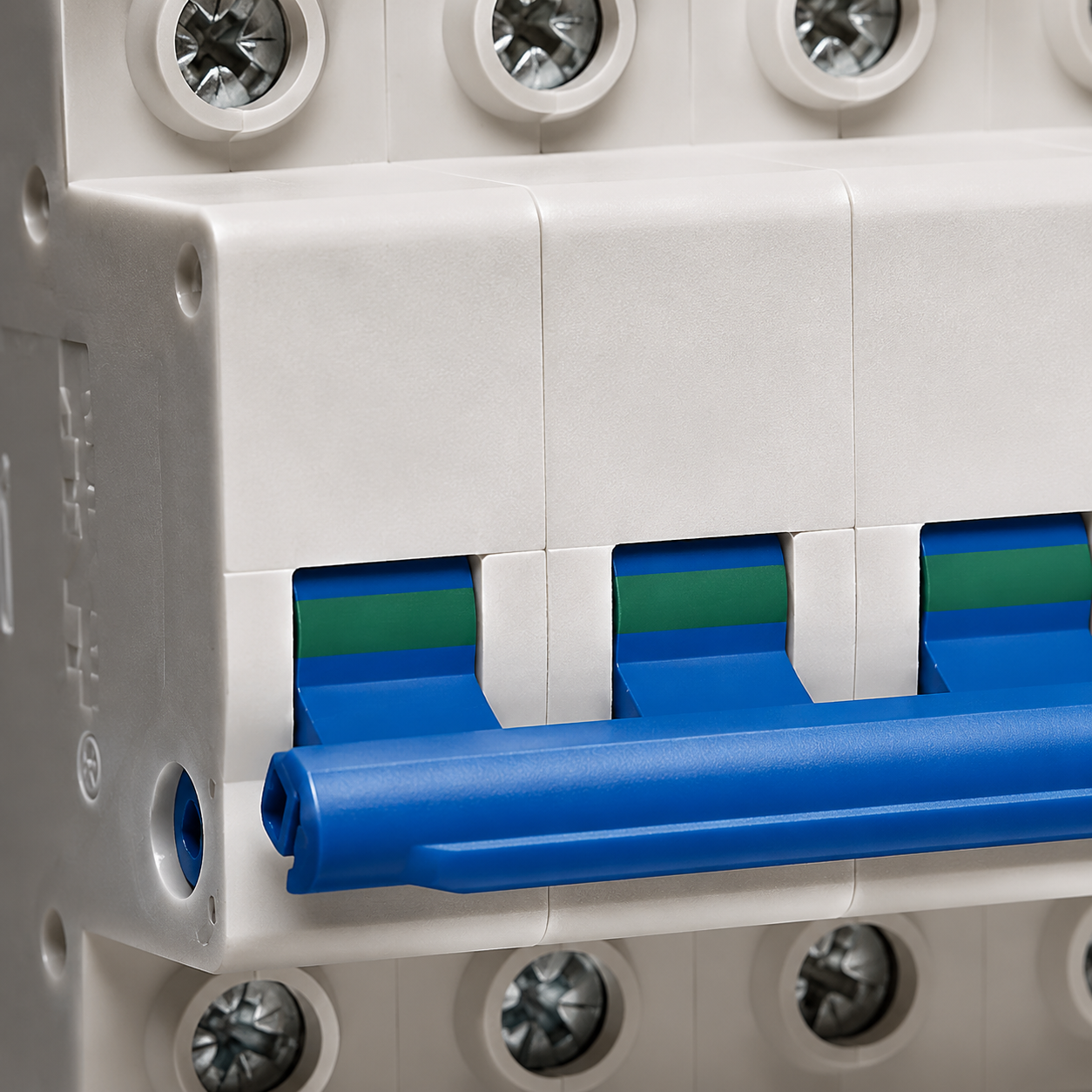 NH2-125 Isolator Switch - 5