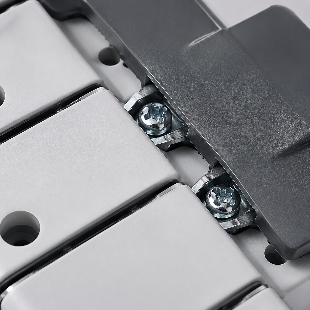 HK18 Isolator - 5