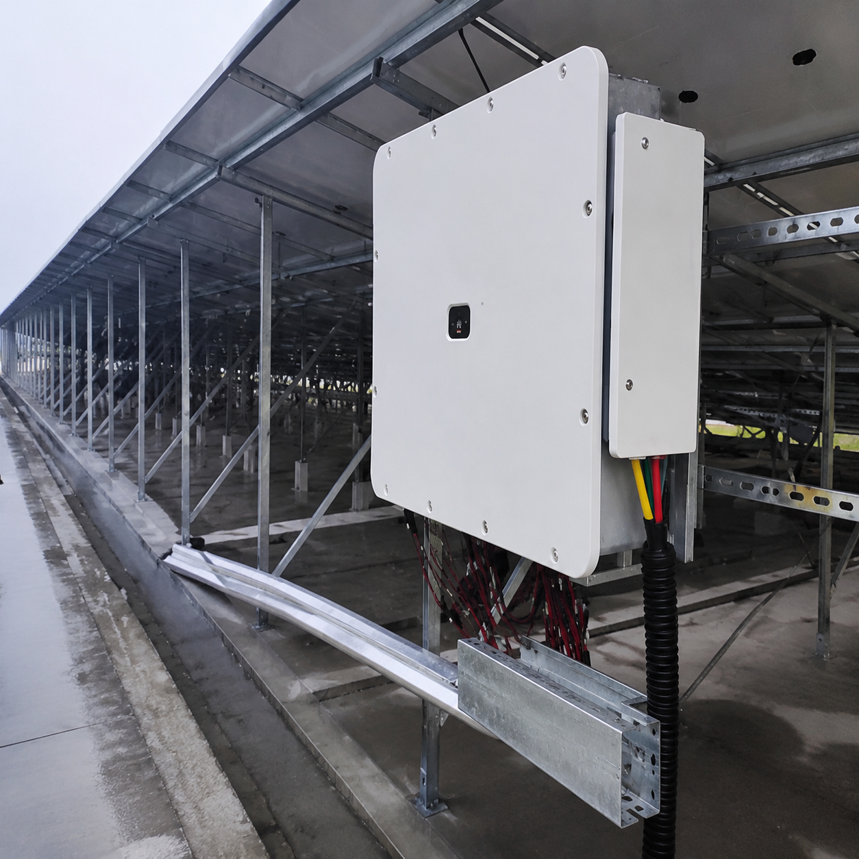 Inverter PLTS Komersial & Industri, Terhubung Jaringan (Grid-Tied), 50 kW - 3